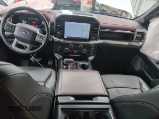 2021 Ford F-150 XL z VIN 1FTFW1E58MFA95655, wystawiony jako Copart lot #58968295 z przebiegiem 55 203 mil mil oraz Szkoda całkowita • Salvage title. Historia ofert i sprzedaży dostępna na DreamBid. Obrazek 8.
