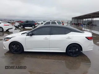 2023 Nissan Sentra SR z VIN 3N1AB8DV4PY277885, wystawiony jako IAAI lot #41553949 z przebiegiem 21 433 mil mil oraz . Historia ofert i sprzedaży dostępna na DreamBid. Obrazek 15.