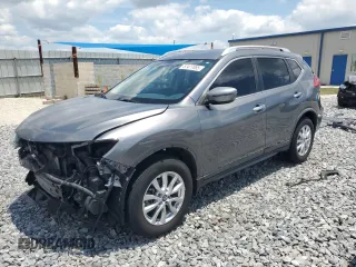 2017 Nissan Rogue SV z VIN KNMAT2MT3HP614300, wystawiony jako Copart lot #57477085 z przebiegiem 113 900 mil mil oraz Szkoda całkowita • Salvage title. Historia ofert i sprzedaży dostępna na DreamBid. Obrazek 1.
