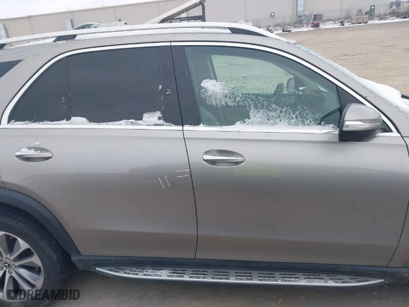 2020 Mercedes-Benz GLE with VIN 4JGFB4KB8LA138213, listed as a IAAI auction lot 41200606 with 27,643 mi miles. Bid and sale history available at carsss.com. Image 13.