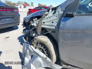 2021 Mitsubishi Mirage ES z VIN ML32AUHJ5MH012925, wystawiony jako IAAI lot #40912982 z przebiegiem 33 912 mil mil oraz . Historia ofert i sprzedaży dostępna na DreamBid. Obrazek 21.