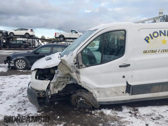 2019 Ford Transit with VIN 1FTYR1YMXKKA90870, listed as a IAAI auction lot 41327304 with 92,865 mi miles and . Bid and sale history available at DreamBid. Image 6.