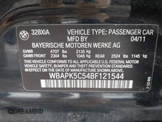 2011 BMW 3 Series 328i xDrive z VIN WBAPK5C54BF121544, wystawiony jako IAAI lot #42443324 z przebiegiem 123 193 mil mil oraz . Historia ofert i sprzedaży dostępna na DreamBid. Obrazek 9.
