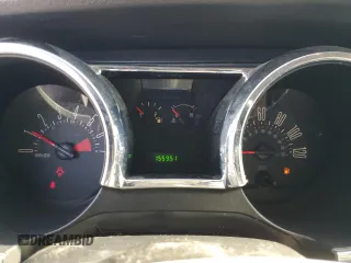 2008 Ford Mustang Deluxe z VIN 1ZVHT80N785139980, wystawiony jako Copart lot #58023795 z przebiegiem 155 951 mil mil oraz Szkoda całkowita • Salvage title. Historia ofert i sprzedaży dostępna na DreamBid. Obrazek 9.