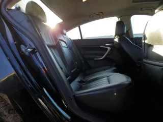 2015 Buick Regal z VIN 2G4GV5EK9F9256400, wystawiony jako Copart lot #48145195 z przebiegiem 108 352 mil mil oraz Szkoda całkowita • Salvage title. Historia ofert i sprzedaży dostępna na DreamBid. Obrazek 10.
