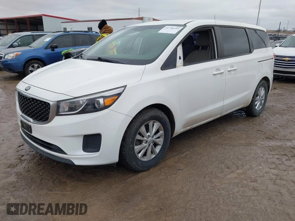 2017 Kia Sedona L with VIN KNDMA5C1XH6257708, listed as a IAAI auction lot 41758355 with 1 mi miles. Bid and sale history available at carsss.com. Image 2.