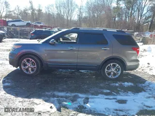 2013 Ford Explorer Limited with VIN 1FM5K8F89DGA61027, listed as a IAAI auction lot 41493307 with 186,969 mi miles. Bid and sale history available at carsss.com. Image 14.
