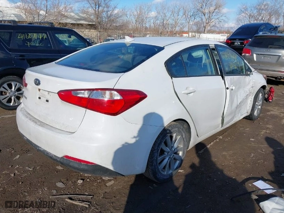 2016 Kia Forte LX with VIN KNAFX4A6XG5441502, listed as a IAAI auction lot 41669045 with 130,911 mi miles. Bid and sale history available at carsss.com. Image 4.