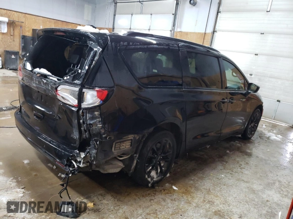 2020 Chrysler Pacifica Launch Edition z VIN 2C4RC3BG3LR263989, wystawiony jako Copart lot #82079334 z przebiegiem 109 707 mil mil oraz Nie do naprawy. Historia ofert i sprzedaży dostępna na DreamBid. Obrazek 3.