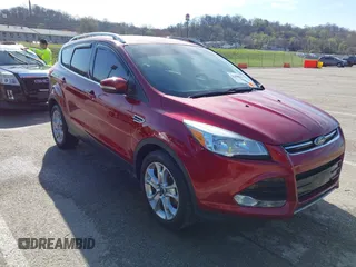 2015 Ford Escape Titanium with VIN 1FMCU9J97FUB57833, listed as a IAAI auction lot 41894505 with 176,975 mi miles. Bid and sale history available at carsss.com. Image 1.