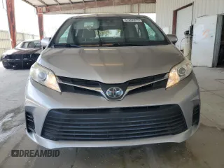 2018 Toyota Sienna LE Auto Access Seat with VIN 5TDKZ3DC5JS959834, listed as a Copart auction lot 51002875 with 113,144 mi miles and Salvage Title. Bid and sale history available at carsss.com. Image 5.