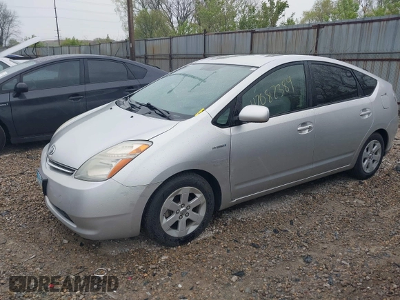 2007 Toyota Prius with VIN JTDKB20U877611929, listed as a IAAI auction lot 42082384 with Not Provided miles. Bid and sale history available at carsss.com. Image 2.