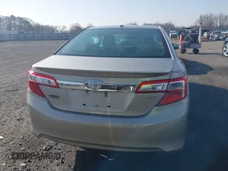 2013 Toyota Camry L with VIN 4T1BF1FK4DU680548, listed as a IAAI auction lot 41779953 with 1 mi miles. Bid and sale history available at carsss.com. Image 16.