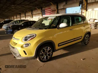 2014 FIAT 500L Trekking with VIN ZFBCFADH5EZ009574, listed as a Copart auction lot 47250205 with 33,469 mi miles and Salvage Title. Bid and sale history available at DreamBid. Image 1.
