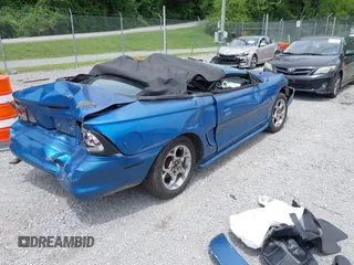 1995 Ford Mustang with VIN 1FALP4449SF205321, listed as a IAAI auction lot 42446725 with 263,272 mi miles and . Bid and sale history available at DreamBid. Image 4.