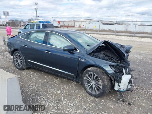 2018 Buick LaCrosse Premium with VIN 1G4ZR5SS9JU117882, listed as a IAAI auction lot 39161658 with 72,662 mi miles. Bid and sale history available at carsss.com. Image 1.