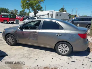 2013 Kia Forte EX with VIN KNAFU4A27D5663948, listed as a IAAI auction lot 41748962 with 110,499 mi miles. Bid and sale history available at carsss.com. Image 14.
