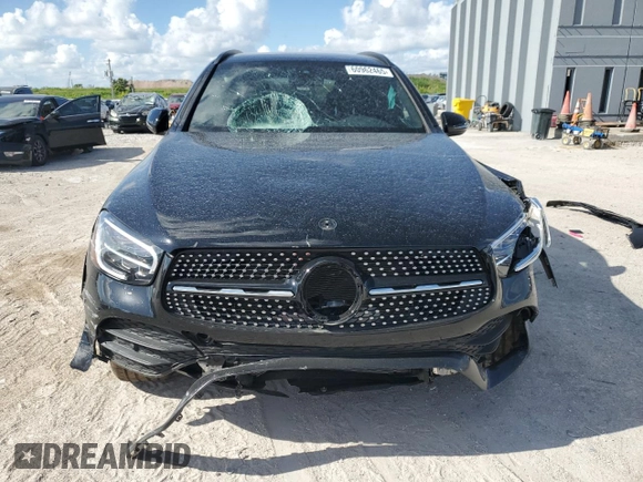 2021 Mercedes-Benz GLC 300 with VIN W1N0G8DB9MV302054, listed as a Copart auction lot 60962465 with 26,709 mi miles and Salvage title. Bid and sale history available at DreamBid. Image 5.