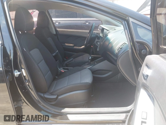 2016 Kia Forte LX z VIN KNAFK5A8XG5572550, wystawiony jako IAAI lot #42314657 z przebiegiem 113 265 mil mil oraz . Historia ofert i sprzedaży dostępna na DreamBid. Obrazek 5.