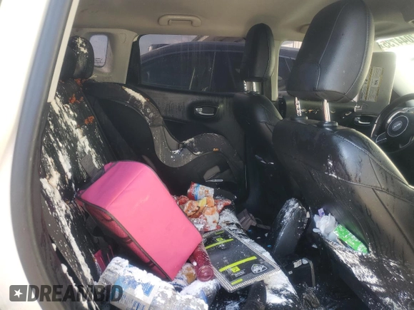 2018 Jeep Compass Latitude with VIN 3C4NJCBB5JT226168, listed as a Copart auction lot 47044735 with Not provided miles and Salvage title. Bid and sale history available at DreamBid. Image 11.