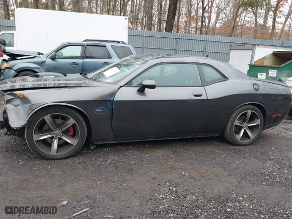 2015 Dodge Challenger R/T with VIN 2C3CDZAT9FH782760, listed as a IAAI auction lot 41531276 with 76,957 mi miles. Bid and sale history available at carsss.com. Image 14.