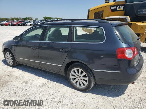 2008 Volkswagen Passat z VIN WVWXK73C88E235929, wystawiony jako Copart lot #53379365 z przebiegiem 133 978 mil mil oraz Szkoda całkowita • Salvage title. Historia ofert i sprzedaży dostępna na DreamBid. Obrazek 2.
