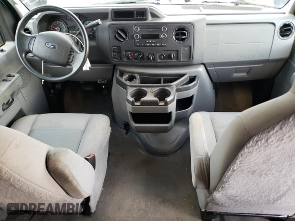 2014 Ford Econoline Passenger XL с VIN 1FBNE3BL3EDB00193, выставлен на аукционе Copart как лот 86535454 с пробегом 108 979 миль миль и Списание • Salvage title. История ставок и продаж доступна на DreamBid. Изображение 8.