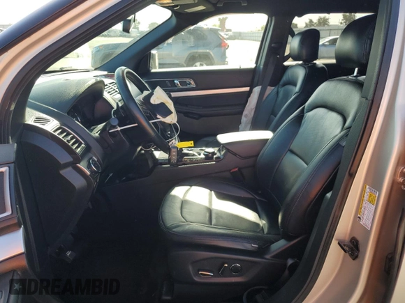 2017 Ford Explorer XLT z VIN 1FM5K8DH1HGD56468, wystawiony jako Copart lot #57130425 z przebiegiem 83 459 mil mil oraz Szkoda całkowita • Salvage title. Historia ofert i sprzedaży dostępna na DreamBid. Obrazek 7.