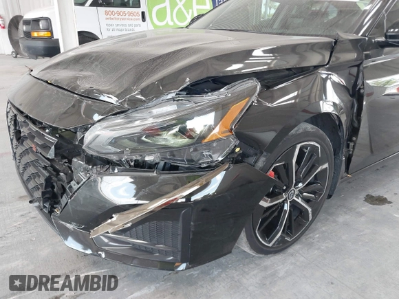 2024 Nissan Altima SR z VIN 1N4BL4CV3RN311894, wystawiony jako IAAI lot #42127560 z przebiegiem 32 703 mil mil oraz . Historia ofert i sprzedaży dostępna na DreamBid. Obrazek 6.