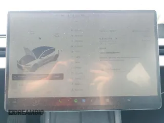 2025 Tesla Model 3 Long Range z VIN 5YJ3E1EBXSF942561, wystawiony jako Copart lot #52961935 z przebiegiem 5 911 mil mil oraz Szkoda całkowita • Salvage title. Historia ofert i sprzedaży dostępna na DreamBid. Obrazek 9.