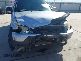 2001 Honda CR-V SE with VIN JHLRD18761S016327, listed as a IAAI auction lot 41224113 with 180,368 mi miles. Bid and sale history available at carsss.com. Image 6.