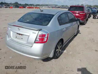 2012 Nissan Sentra S z VIN 3N1AB6AP4CL605131, wystawiony jako IAAI lot #42420591 z przebiegiem 199 410 mil mil oraz . Historia ofert i sprzedaży dostępna na DreamBid. Obrazek 4.