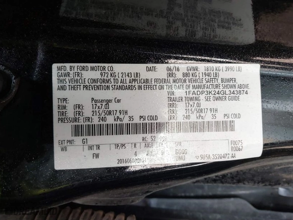 2016 Ford Focus SE with VIN 1FADP3K24GL343874, listed as a IAAI auction lot 41803724 with 110,892 mi miles. Bid and sale history available at carsss.com. Image 9.