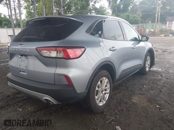 2022 Ford Escape SE with VIN 1FMCU0G66NUB41002, listed as a IAAI auction lot 42616921 with Not provided miles and . Bid and sale history available at DreamBid. Image 4.