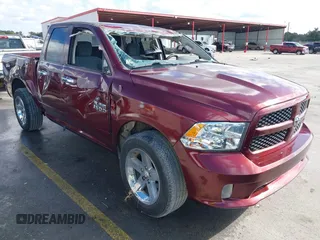 2016 Ram 1500 Express z VIN 1C6RR7FT2GS365521, wystawiony jako IAAI lot #41123674 z przebiegiem 88 762 mil mil oraz . Historia ofert i sprzedaży dostępna na DreamBid. Obrazek 1.