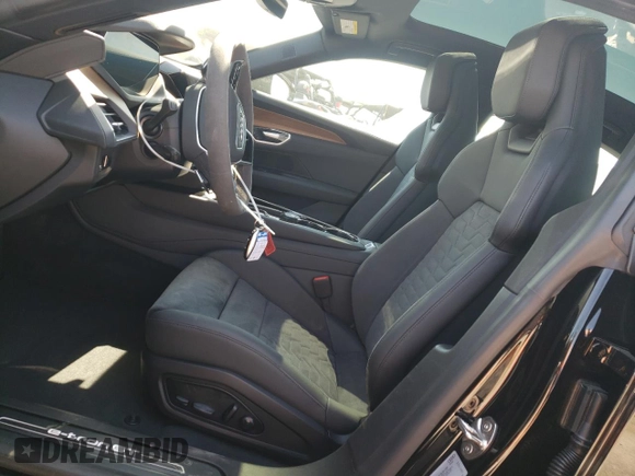 2024 Audi e-tron GT Premium Plus z VIN WAUFJBFW1R7001075, wystawiony jako Copart lot #58714654 z przebiegiem 3185 mil mil oraz Szkody całkowita. Historia ofert i sprzedaży dostępna na DreamBid. Obrazek 7.