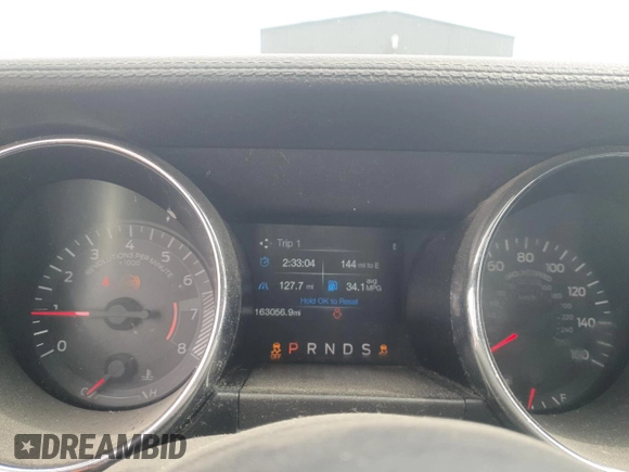 2017 Ford Mustang V6 z VIN 1FA6P8AM0H5220023, wystawiony jako Copart lot #49143025 z przebiegiem 163 056 mil mil oraz Szkoda całkowita • Salvage title. Historia ofert i sprzedaży dostępna na DreamBid. Obrazek 9.