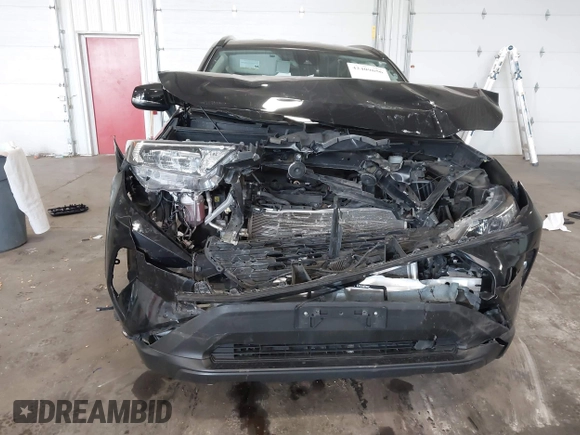 2020 Toyota RAV4 XLE with VIN 2T3P1RFV0LC079187, listed as a IAAI auction lot 42409656 with 68,881 mi miles and . Bid and sale history available at DreamBid. Image 6.
