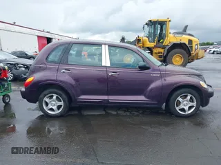 2005 Chrysler PT Cruiser Touring z VIN 3C4FY58BX5T568157, wystawiony jako IAAI lot #42246160 z przebiegiem 124 694 mil mil oraz . Historia ofert i sprzedaży dostępna na DreamBid. Obrazek 13.