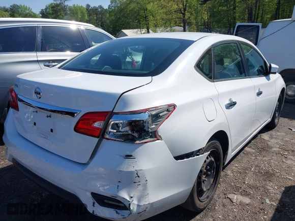 2018 Nissan Sentra S z VIN 3N1AB7AP7JY310031, wystawiony jako IAAI lot #41974445 z przebiegiem 106 842 mil mil oraz . Historia ofert i sprzedaży dostępna na DreamBid. Obrazek 6.