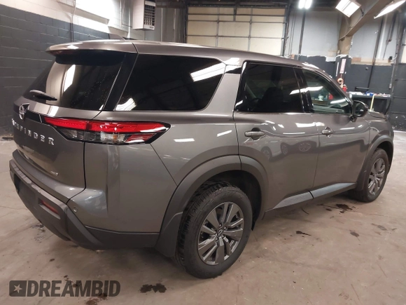2024 Nissan Pathfinder S with VIN 5N1DR3AC8RC296622, listed as a IAAI auction lot 42288996 with 8,791 mi miles and . Bid and sale history available at DreamBid. Image 4.