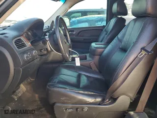 2009 Chevrolet Silverado 1500 LTZ with VIN 1GCEK39J09Z266429, listed as a Copart auction lot 45602525 with 163,931 mi miles and Salvage Title. Bid and sale history available at carsss.com. Image 7.