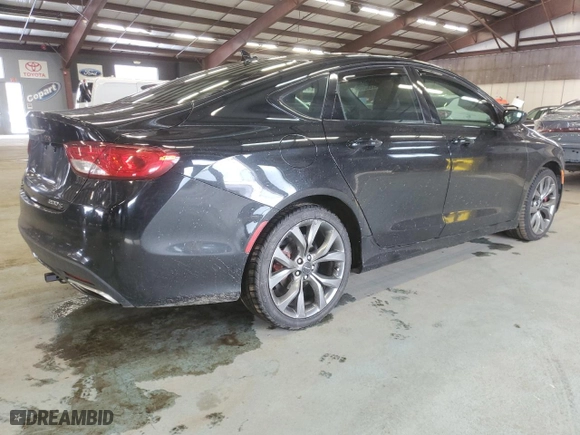 2015 Chrysler 200 S with VIN 1C3CCCDG1FN540437, listed as a Copart auction lot 43852805 with 135,697 mi miles and Salvage Title. Bid and sale history available at carsss.com. Image 3.