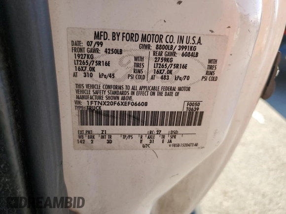 1999 Ford F-250 XL with VIN 1FTNX20F6XEF06608, listed as a Copart auction lot 45563185 with 260,145 mi miles and Salvage title. Bid and sale history available at DreamBid. Image 12.