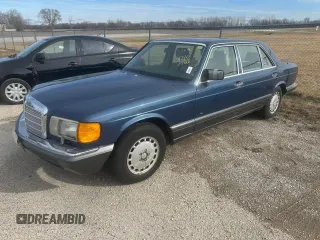 1986 Mercedes-Benz 560 with VIN WDBCA39D9GA217924, listed as a Copart auction lot 44278365 with 340,185 mi miles and Clean Title. Bid and sale history available at DreamBid. Image 2.