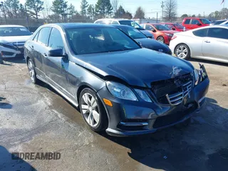 2013 Mercedes-Benz E-Class E 350 Luxury BlueTEC with VIN WDDHF2EB8DA721566, listed as a IAAI auction lot 41252973 with 144,580 mi miles. Bid and sale history available at carsss.com. Image 1.