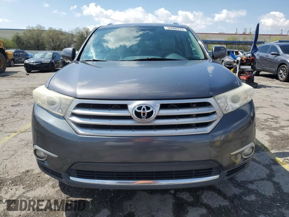 2013 Toyota Highlander Limited with VIN 5TDYK3EH5DS122904, listed as a Copart auction lot 55686225 with 221,905 mi miles and Salvage title. Bid and sale history available at DreamBid. Image 5.