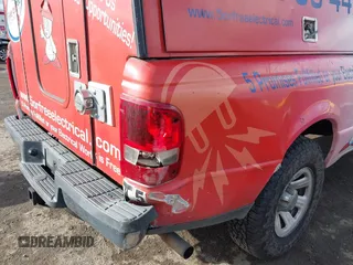 2009 Ford Ranger XL z VIN 1FTYR10DX9PA25560, wystawiony jako IAAI lot #41239225 z przebiegiem 262 920 mil mil oraz . Historia ofert i sprzedaży dostępna na DreamBid. Obrazek 19.