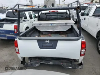 2015 Nissan Frontier SV with VIN 1N6AD0FR1FN726098, listed as a Copart auction lot 51148925 with 182,253 mi miles and Salvage title. Bid and sale history available at DreamBid. Image 6.