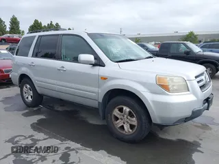 2008 Honda Pilot VP with VIN 5FNYF282X8B025262, listed as a IAAI auction lot 42110604 with 231,980 mi miles and . Bid and sale history available at DreamBid. Image 1.